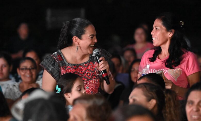 La senadora Olga Sosa Ruiz encabezó una asamblea informativa con habitantes de la colonia Vamos Tamaulipas, en Ciudad Victoria.