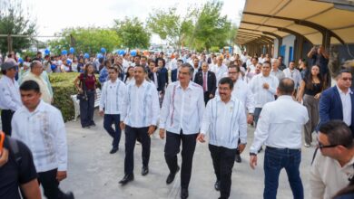 Américo Villarreal y Dámaso Anaya encabezaron la inauguración de nuevos espacios en la Facultad de Comercio de la UAT en Nuevo Laredo.