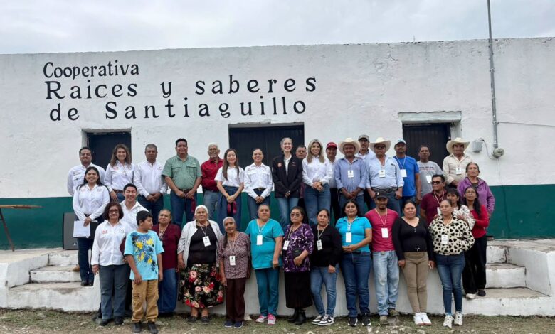 La UAT inauguró en Santiaguillo, Jaumave, un laboratorio para transformar el laurel y fortalecer las capacidades productivas de la comunidad.