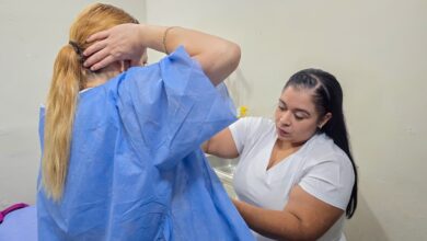 La Secretaría de Salud mantiene módulos iBreast Exam en dependencias públicas y espacios de atención para acercar la detección de cáncer de mama a la población.
