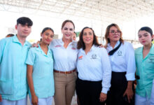 Carmen Lilia Canturosas Villarreal anunció la convocatoria 2026 de la Beca Juntos por la Titulación Profesional, dirigida a egresados de educación superior y posgrado.