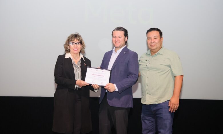 Servidores públicos de Tamaulipas participaron en una conferencia sobre aplicaciones de la inteligencia artificial en la administración pública, impartida por Manuel Haces Aviña, representante de Meta.