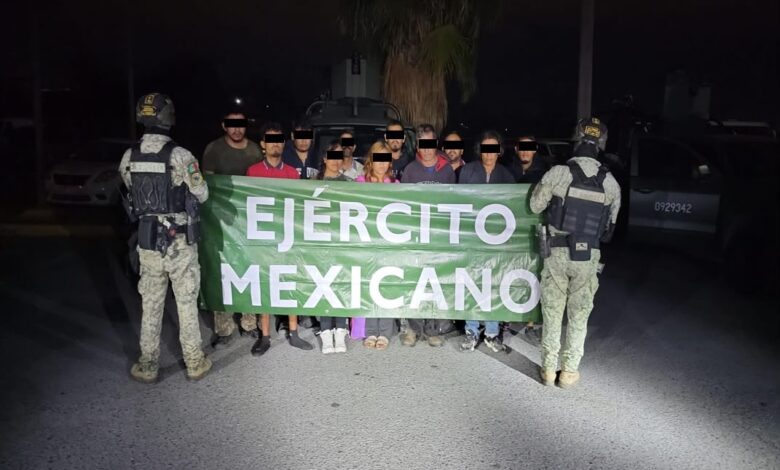 Elementos del Ejército Mexicano y de la Guardia Nacional liberaron a 11 personas durante un operativo de vigilancia en Nuevo Laredo.