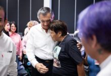 Colectivos de búsqueda se reunieron con el gobernador Américo Villarreal para plantear acciones ante los rezagos en la localización e identificación de personas desaparecidas.