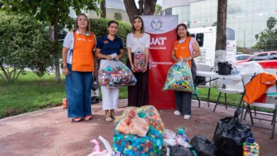 La comunidad de la UAT participó en la campaña “Recolecta” para reunir tapitas de plástico que serán entregadas a la asociación Un Cachito de Luz.